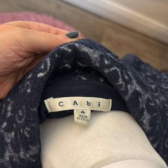 CAbi Style# 109 Jacquard Navy Blazer sz 4 - Picture 6 of 7